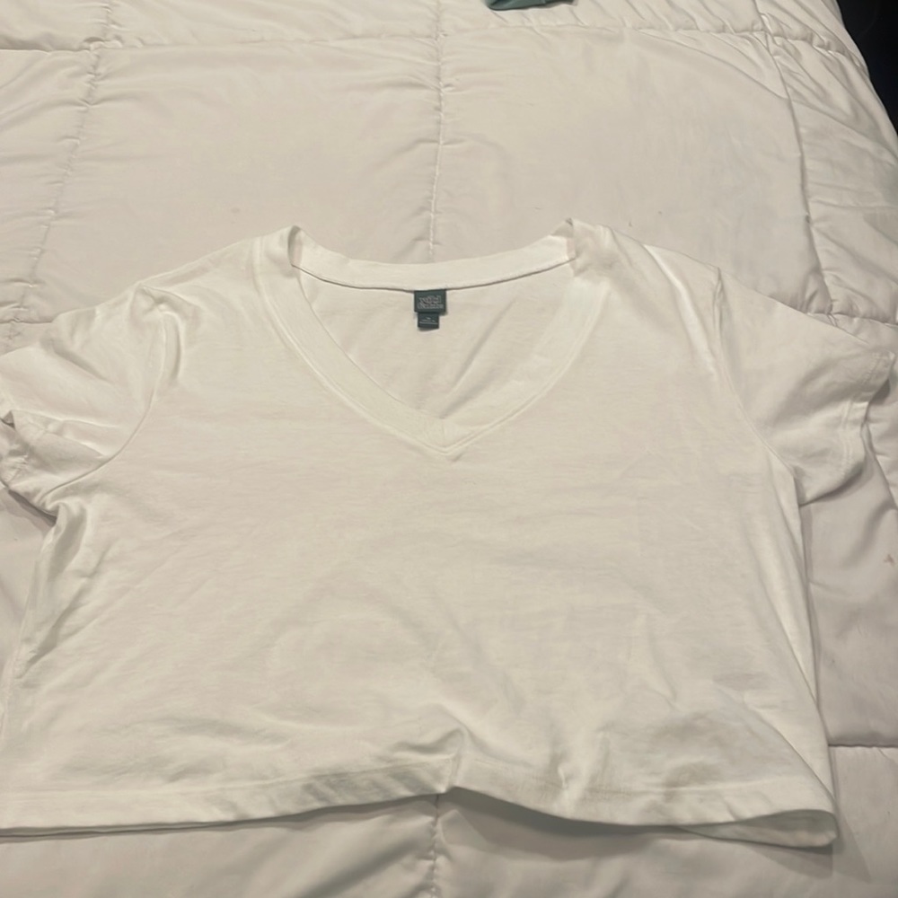 wild fable cropped t shirt